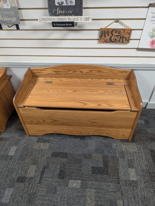shoe-hall-bench