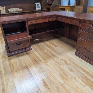 L Shaped Desk with drawers